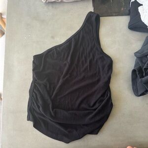 One shoulder crop top